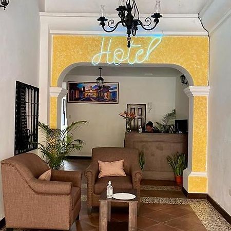 Hotel Posada El Arcangel Antigua Kültér fotó