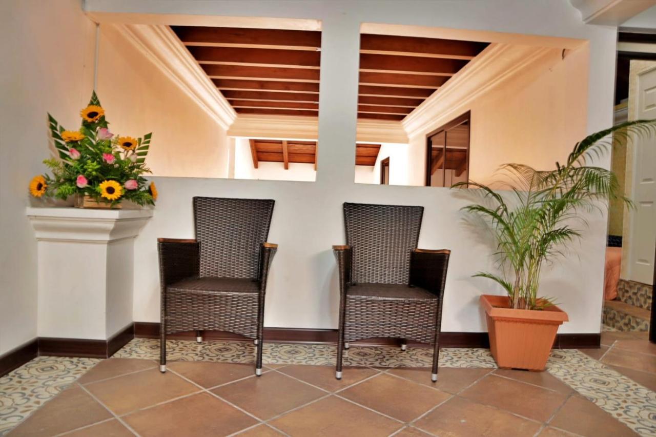 Hotel Posada El Arcangel Antigua Kültér fotó